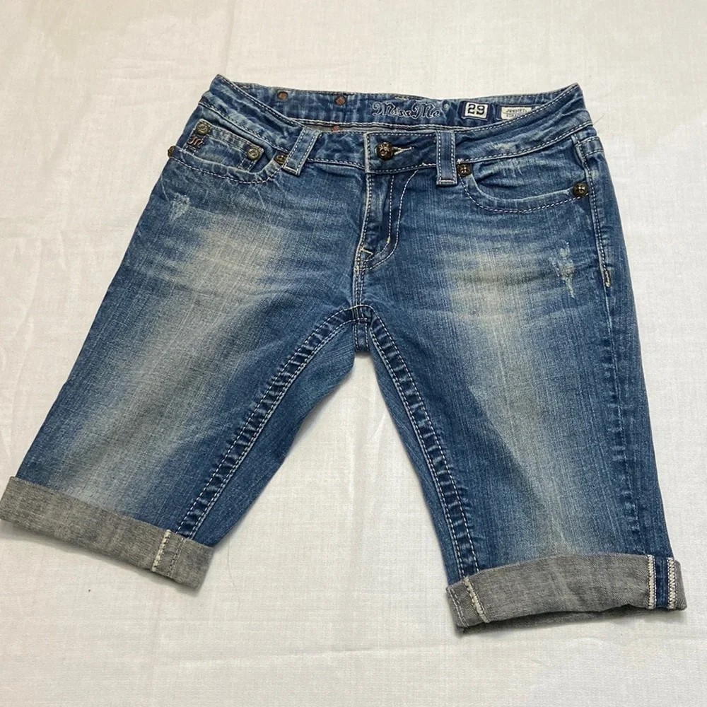 Miss Me Womens Denim Shorts Excellent Used Condition! Size 29